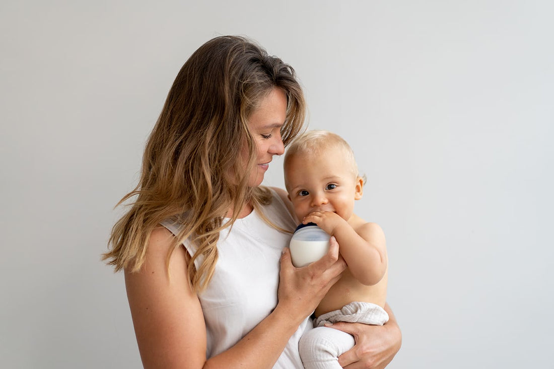 Biberon en silicone médical : 100 % sain et sans perturbateurs endocriniens - Élhée