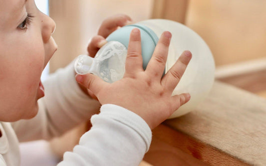 Biberon en silicone : pourquoi rappelle-t-il tant le sein à votre bébé ? - Élhée