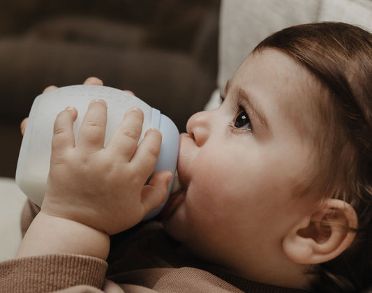 Du biberon à la paille : le secret de la continuité sensorielle Élhée - Élhée