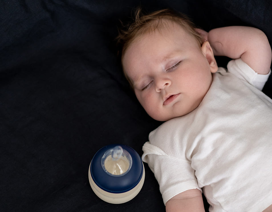 Faut-il réveiller son bébé pour téter ? - Élhée