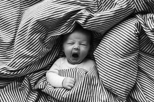 La tétine de bébé : 3 conseils pratiques pour qu’il la garde toute la nuit - Élhée