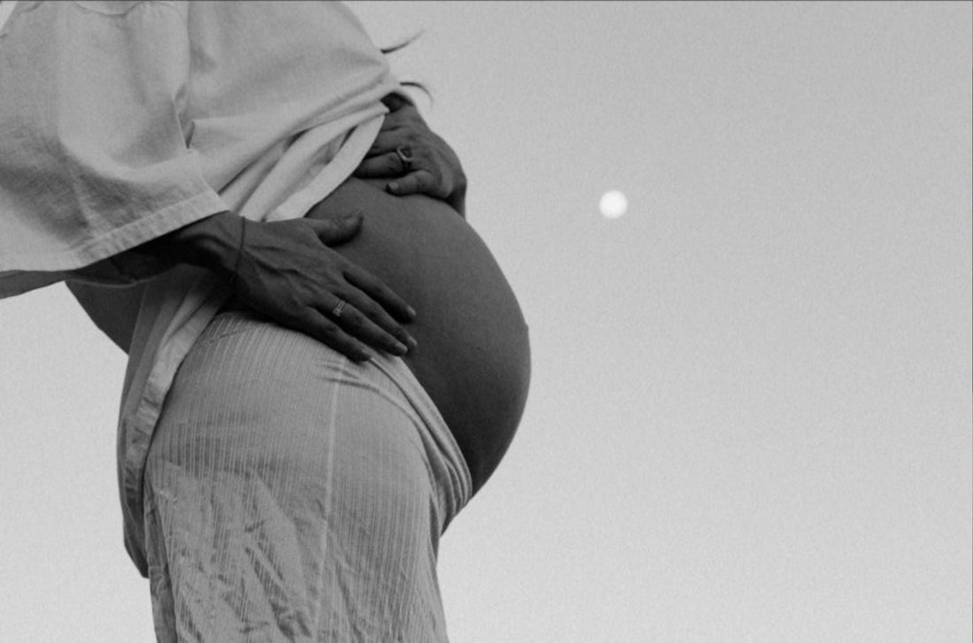 Quand annoncer sa grossesse ? Entre impatience et superstition, les cœurs balancent - Élhée